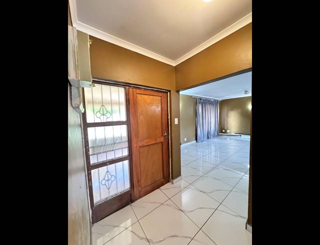 3 BEDROOM FREESTANDING FOR SALE IN TASBET PARK EXT 3